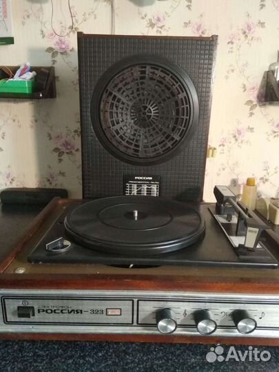 Электрофон Россия 323