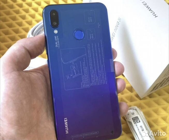 HUAWEI Nova 3i, 6/128 ГБ