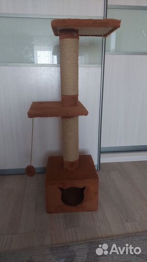 Домик для кошки с когтеточкой бу