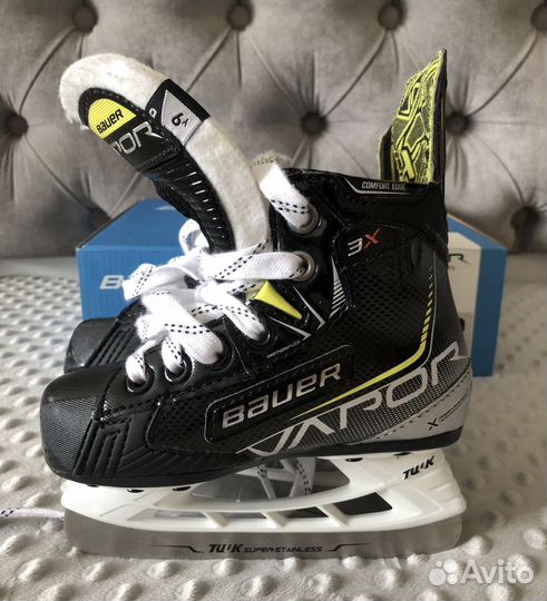 Хоккейные коньки bauer