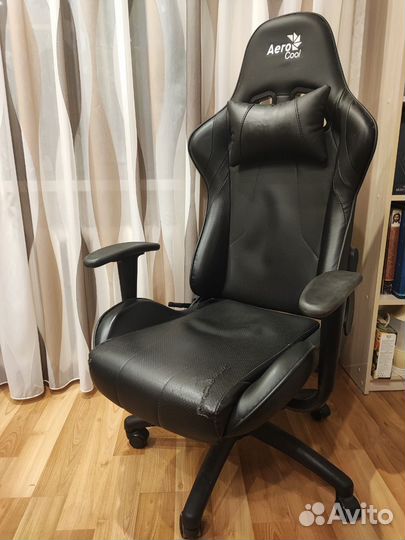 Компьютерное кресло