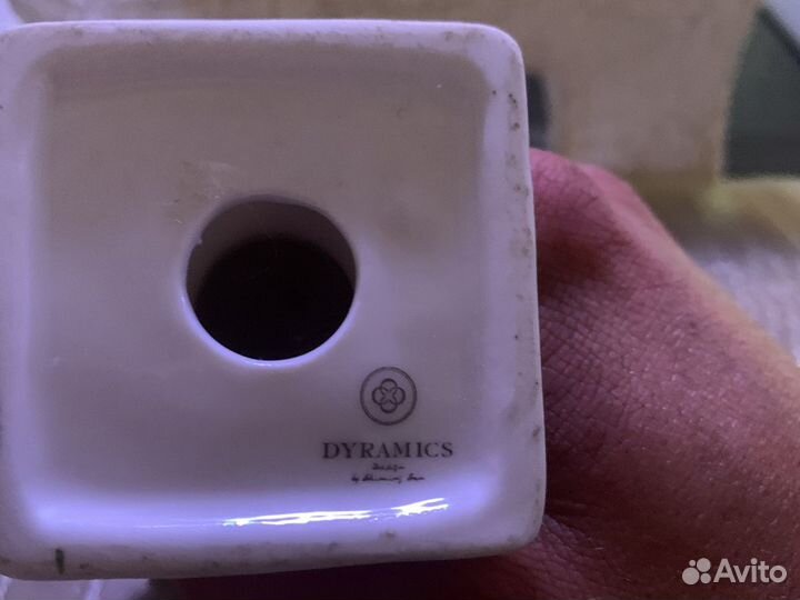 Форфоровая статуэтка