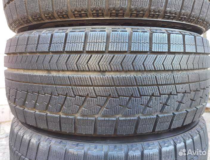 Bridgestone Blizzak VRX 235/50 R18 97V