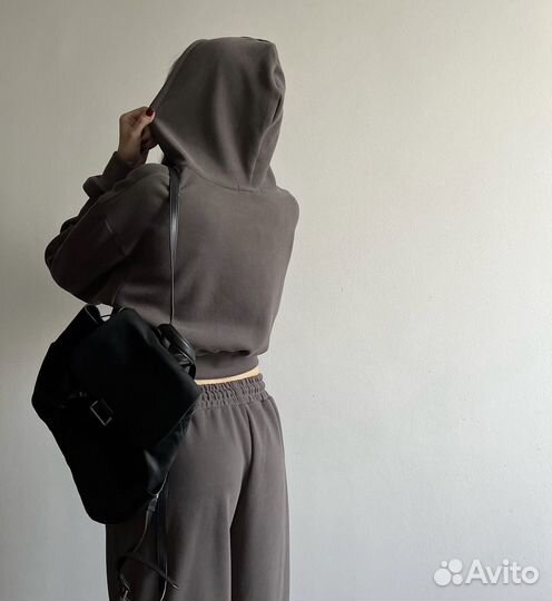 Костюм спортивный на брони