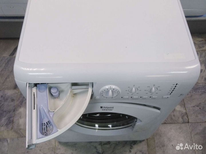 Стиральная машина Hotpoint-Ariston