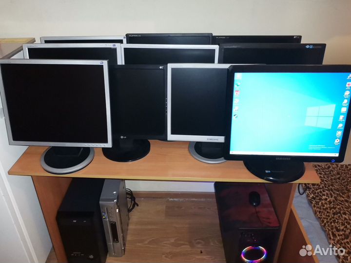 Мониторы 19 дюймов, рабочие