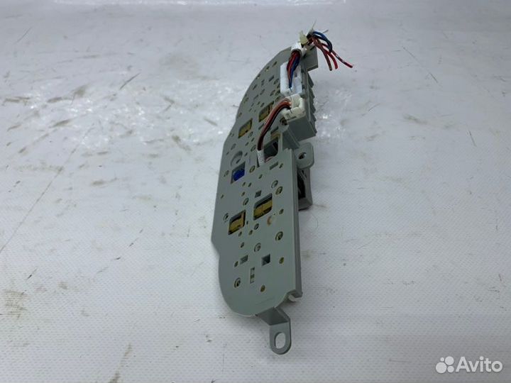 Плафон освещения салона Infiniti Qx56 5.6 2010