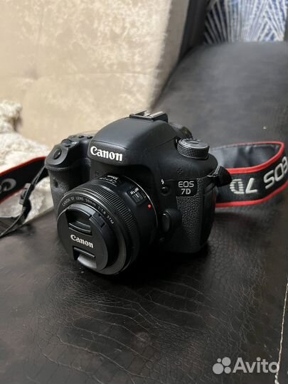 Зеркальный фотоаппарат canon 7d