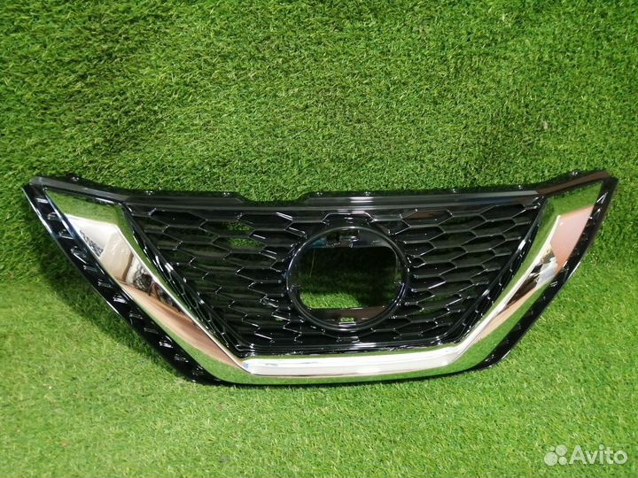 Решетка радиатора Nissan Qashqai J11 Новая