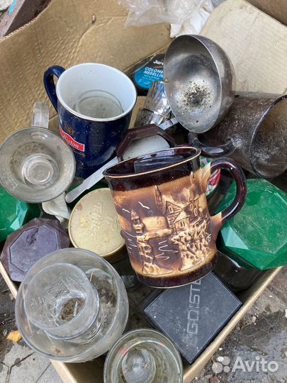 Стаканы, рюмки, чайники