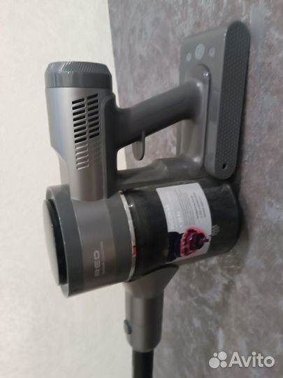 Вертикальный беспроводной пылесос