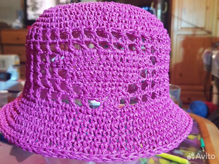 Шляпа женская соломенная из рафии