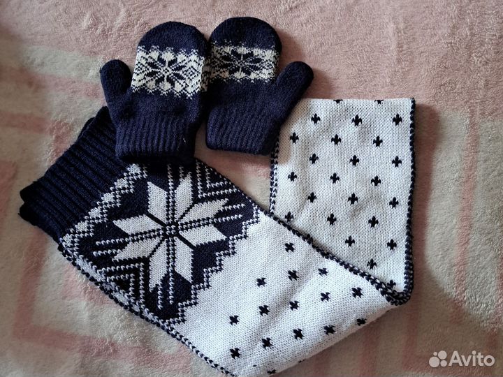 Детский комплект зимние варежки и шарфик