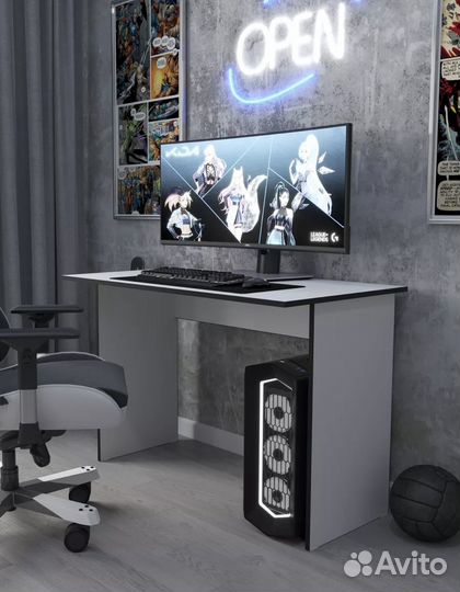 Письменный стол