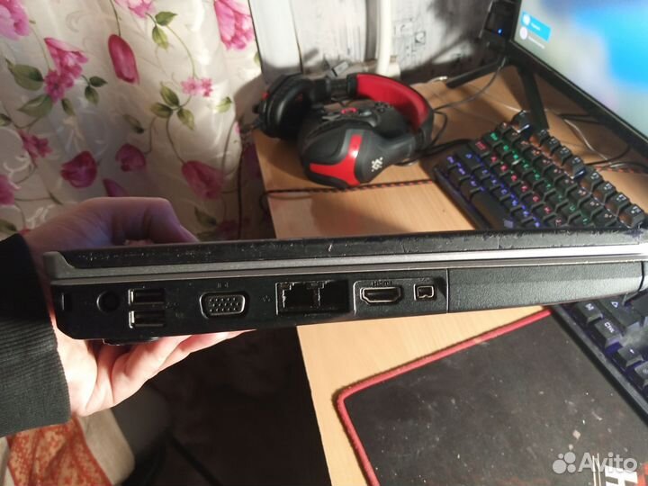 Ноутбук dell inspiron 1525