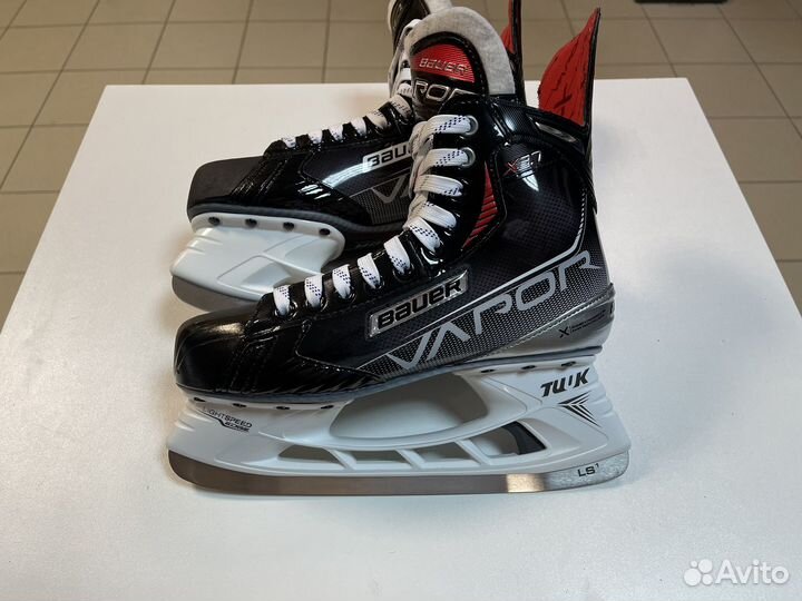 Коньки хоккейные Bauer Vapor x3.7 Int-6.5 EE