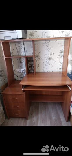 Компьютерный стол