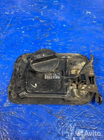 Лючок бензобака Nissan X-Trail T31 QR25 2007-2015