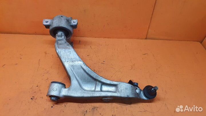 Рычаг подвески нижний передний правый Infiniti