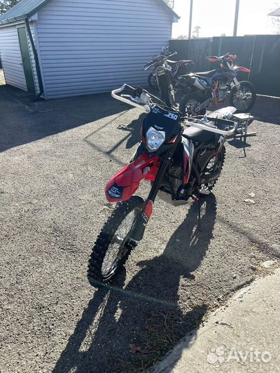 Zuumav 250 Эндуро 4Т