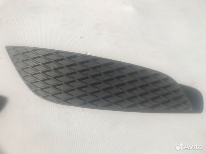 Заглушка бампера правая Opel Astra H A16LET 2007