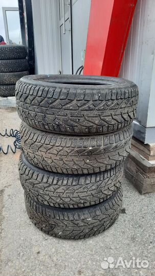 Kormoran Stud 2 215/55 R17