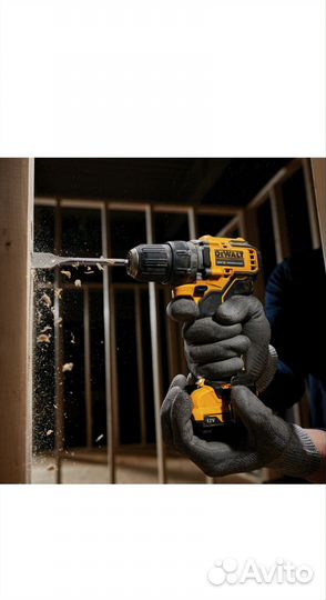 Акк. Безударная дрель-шуруповерт DeWalt