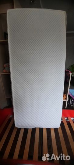 Детская кровать машинка