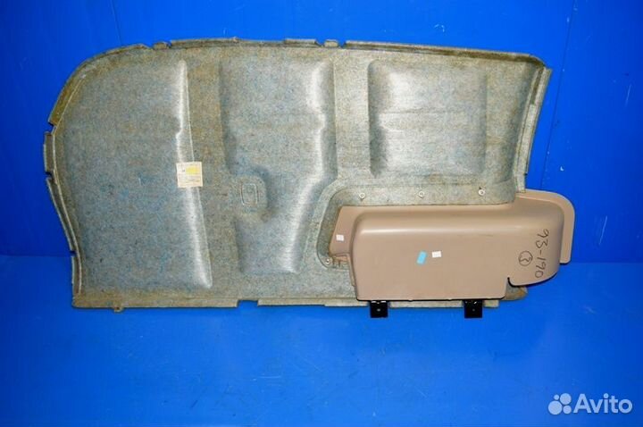 Обшивка боковой стены в салоне, правая scania R-se