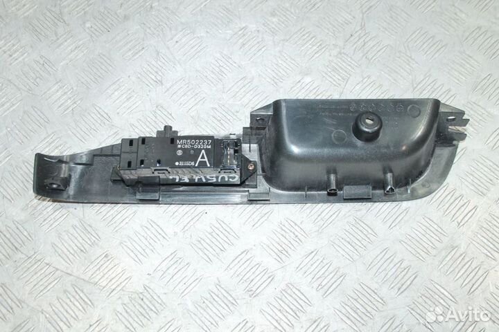 Блок стеклоподъемника левый Mitsubishi Airtrek