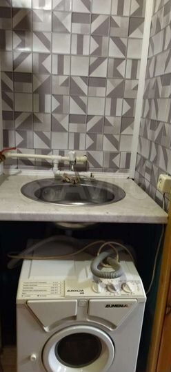 Комната 13 м² в 5-к., 1/5 эт.