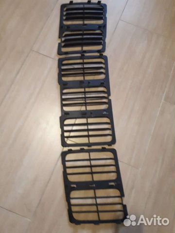 Внутренняя решетка радиатора Jeep Grand Cherokee 2