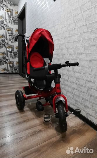 Детский трехколесный велосипед