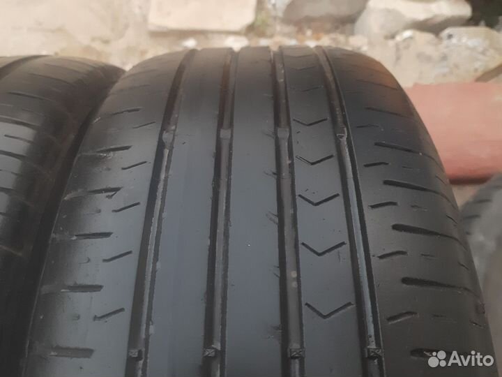 Continental ContiPremiumContact 5 215/55 R17