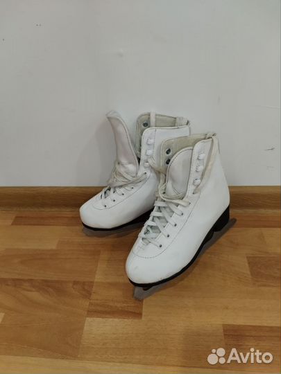 Коньки фигурные детские