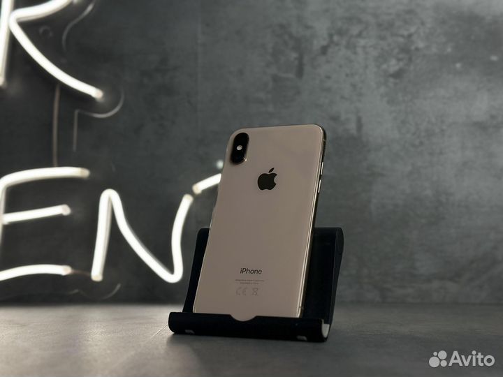 iPhone Xs, 64 ГБ