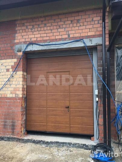 Секционные ворота