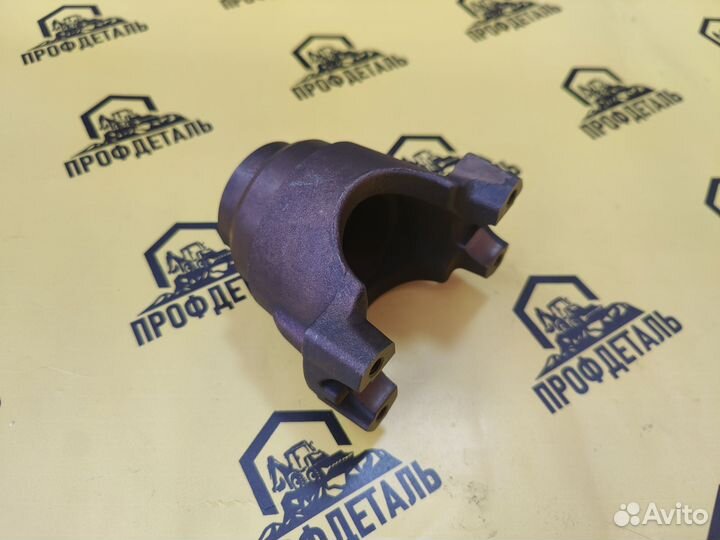 CA0137303 Фланец кпп экскаватора погрузчика