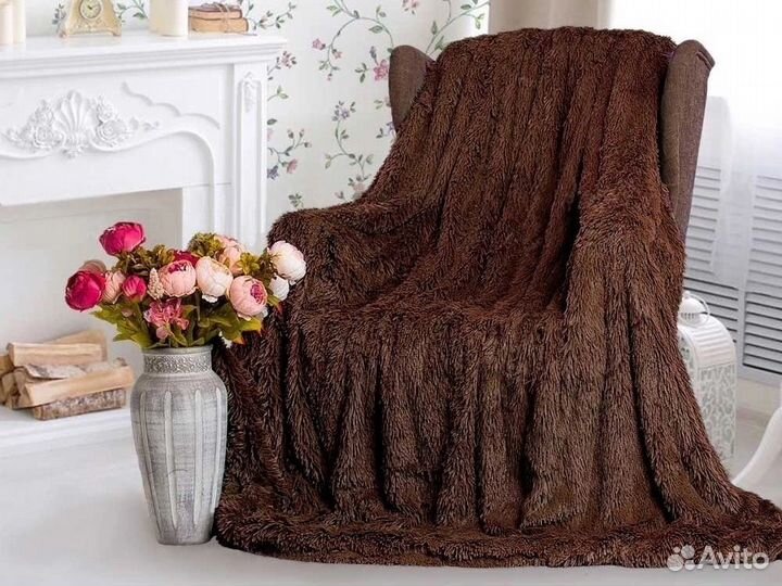 Пледы и покрывало