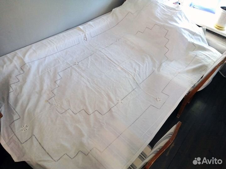 Скатерть старинная льняная