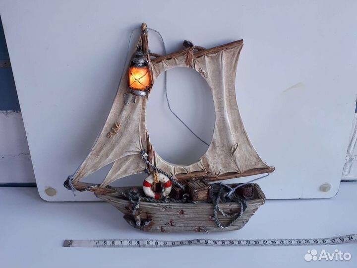 Фоторамка Парусник с горящим фонарём