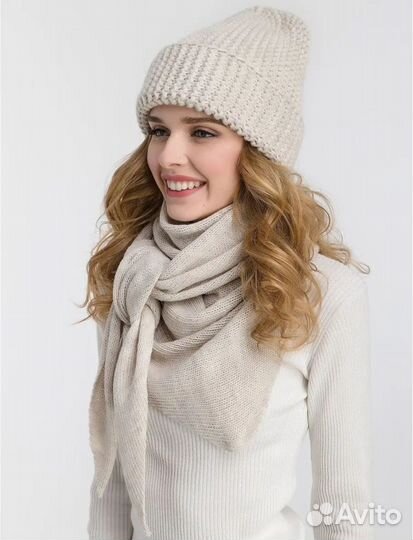 Шапка женская вязаная