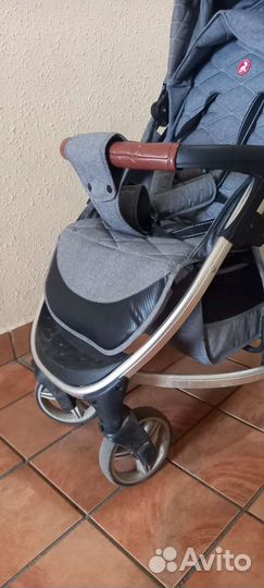 Прогулочная коляска carrello