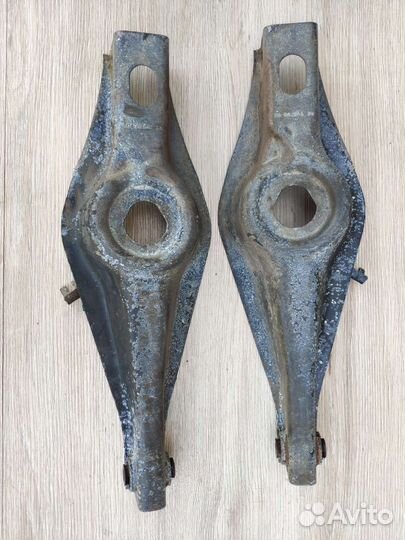 Рычаг поперечный левый правый Peugeot 406