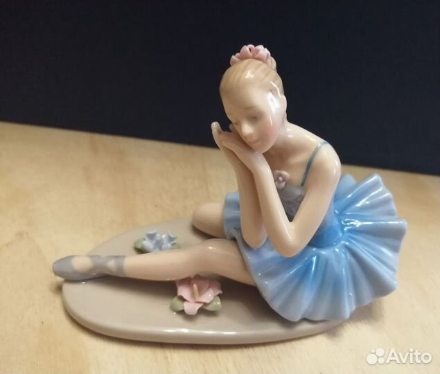 Фарфоровые статуэтки