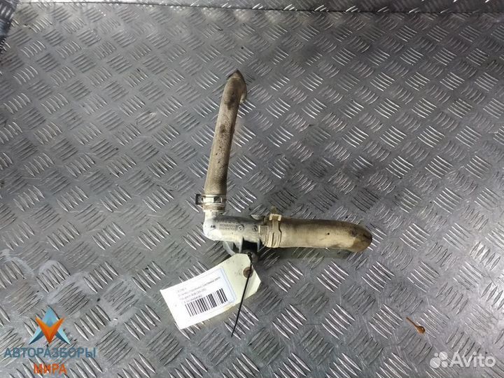 Фланец (тройник) системы охлаждения Peugeot 406