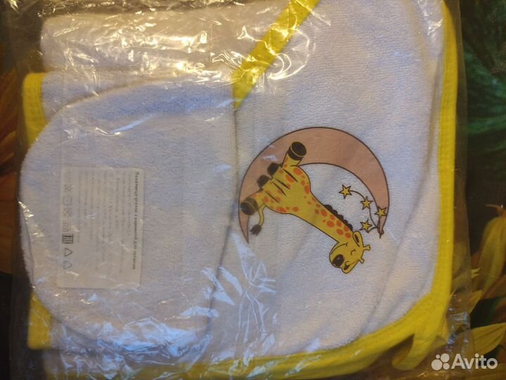 Полотенце уголок с варежкой