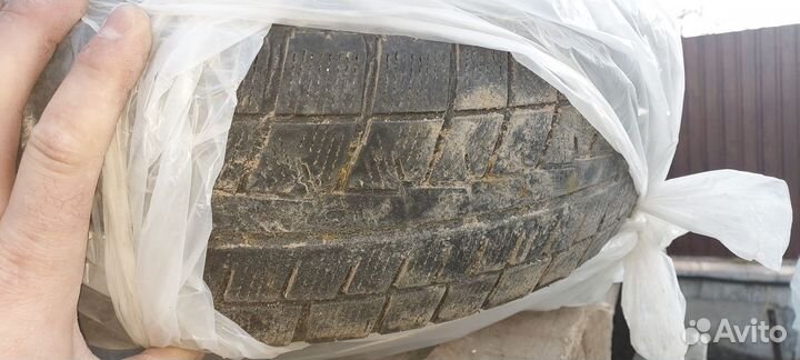 Bridgestone Blizzak Revo GZ 175/70 R14 84S