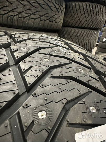 Yokohama IceGuard Stud IG65 275/50 R22 111T