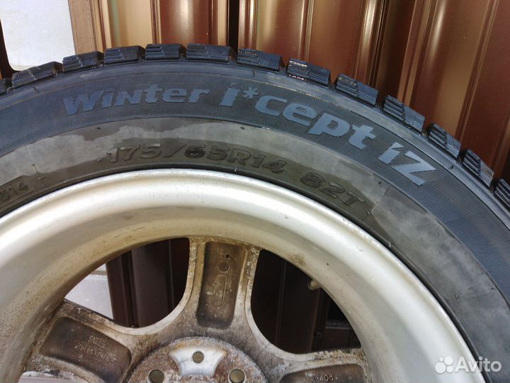 Hankook Winter I'Cept IZ2 175/65 R14